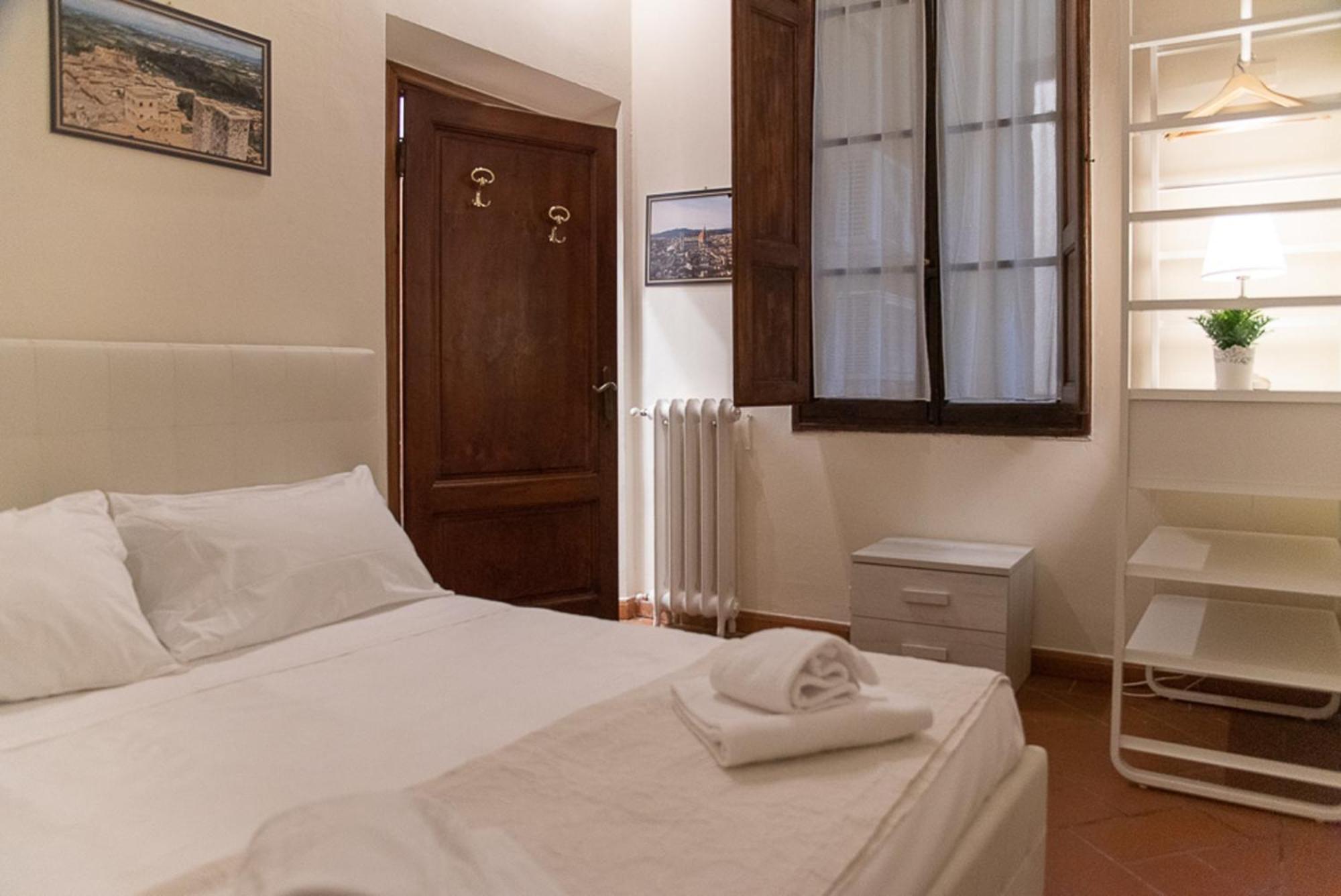Coco Places Soggiorno Panerai, Centro Storico Florenţa Cameră foto